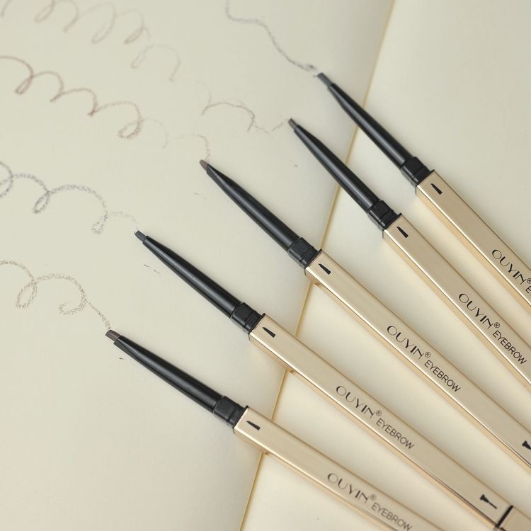 How to Clean Lipstick Off Your Teeth discretely 10 Sneaky Tips How to Clean Lipstick Off Your Teeth discretely 10 Sneaky Tips